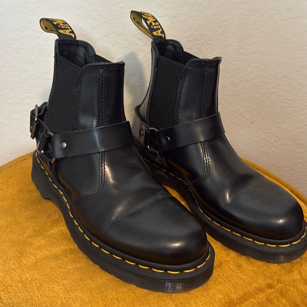 Dr. Martens Wincox Leather Buckle Boot 8